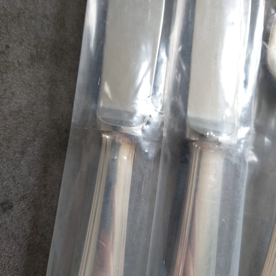 Horquilla de cuchillo estándar Christofle America plateada 4 piezas nueva Foto 4 de 4