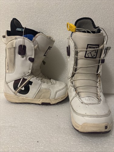 Burton Women's Mint Snowboard Boots White Size 5 Dual Speed Zone Laces - Picture 1 of 9