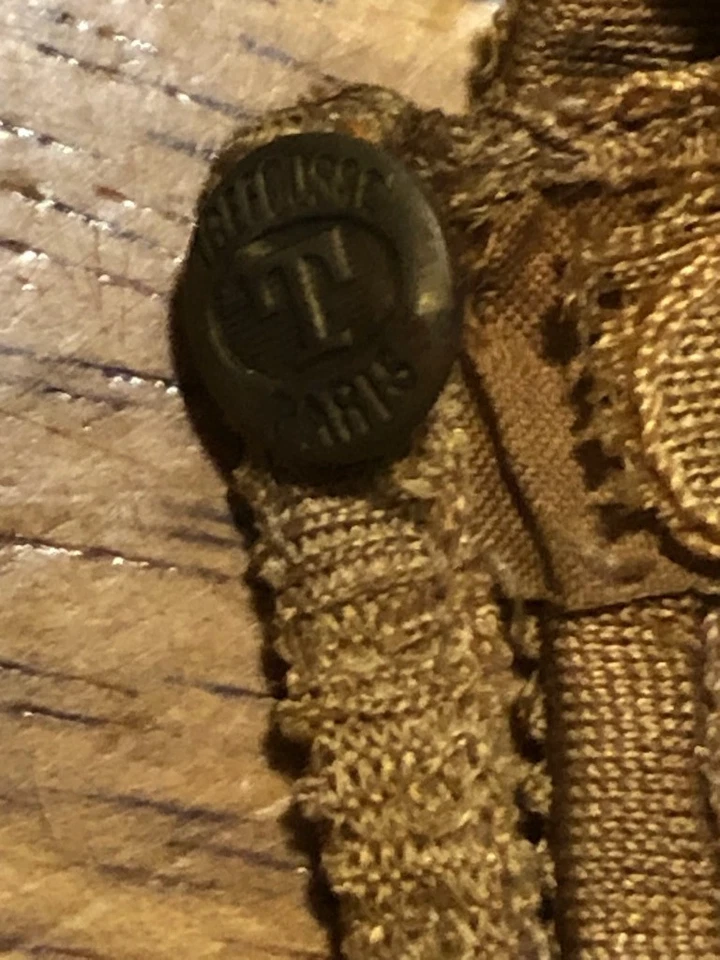 Luvas de ópera sem dedos Trefousse Paris braço vitoriano da década de 1890 marcadas em T raras - Imagem 4 de 4