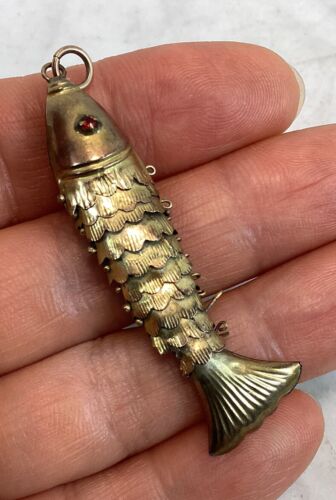 Antique Vintage 14K Gold Articulated Red Eye Fish Pendant As Is - Picture 8 of 16
