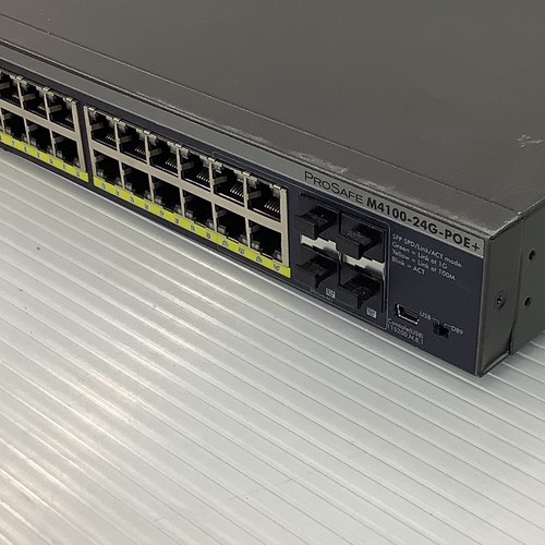 NetGear ProSafe M4100-26-POE 24-port 10/100 L2 + PoE Switch - Picture 2 of 7