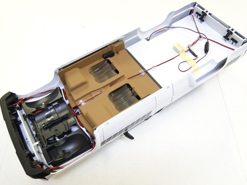 NEW RC4WD TRAIL FINDER 2 Body Set Toyota 1987 LWB WHITE Xtracab +Lights TF2 WD3T - Picture 6 of 11