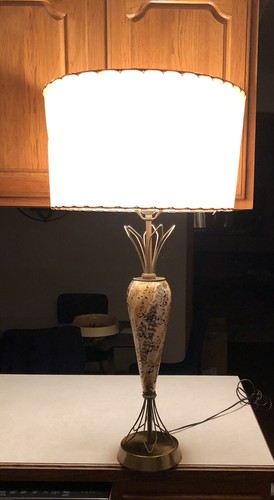 MCM Mid Century Atomic Era 1950’s Working Table Lamp Fiberglass Shade - Picture 2 of 17