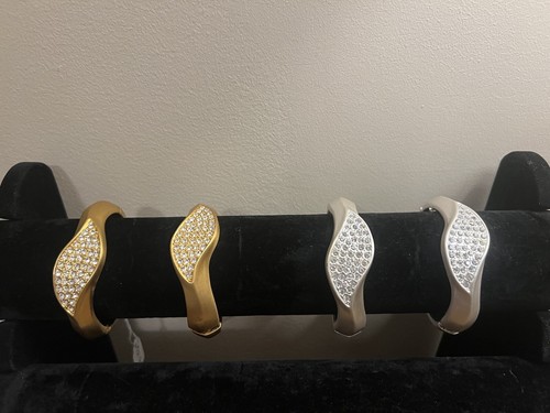 Golden Bling funkelndes augenförmiges Armband Armreif - Bild 1 von 3