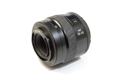 Minolta AF 35-70 mm f/3.5-4.5 Lens - Picture 3 of 12
