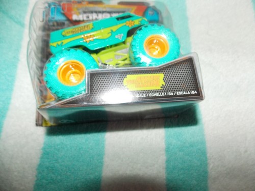 2022 Spin Master ,Monster Jams,Scooby Do ,The Mystery-Machine + HW ,WB 100th 5/5 - Picture 2 of 7