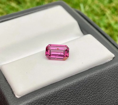 Natural Garnet Rhodolite 1.45 Ct. gemstone, Octagon cut, Origin Sri-Lanka - Picture 4 of 7