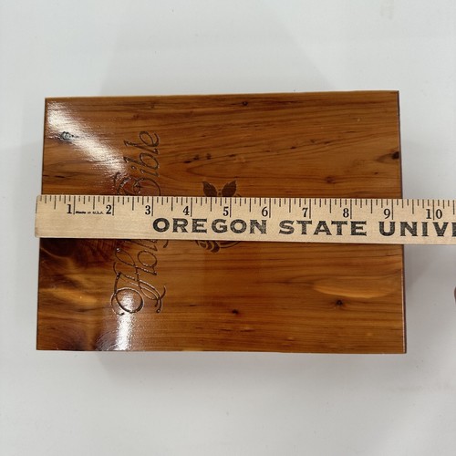 Holy Bible King James Version 1984 Red Letter Cedar Box In Memory UBC Local 2301 - Foto 19 di 23