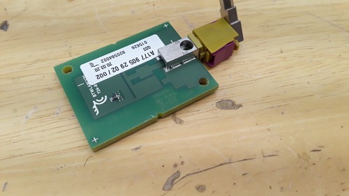 2018-2021 MERCEDES-BENZ SPRINTER 3500 XD ANTENNA RECEIVER CONTROL MODULE OEM - Picture 3 of 5