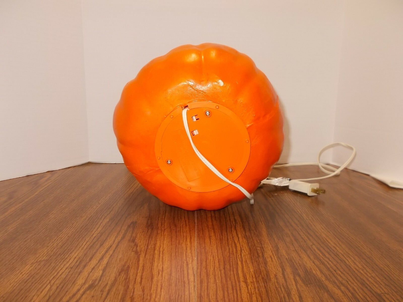 Vintage BLOW MOLD HALLOWEEN PUMPKIN  1998 Lighted-Paper magic Group