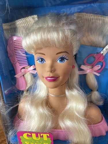 Cut And Style Barbie Doll Styling Head 1994 blonde hair cut - Picture 2 of 11