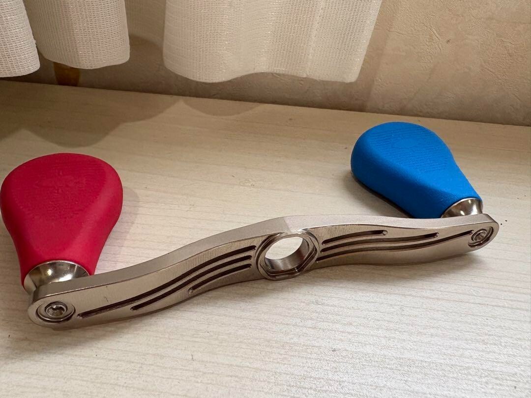 DRT VARIAL HANDLE VARIAL p.c.d 117 Silver red blue knob