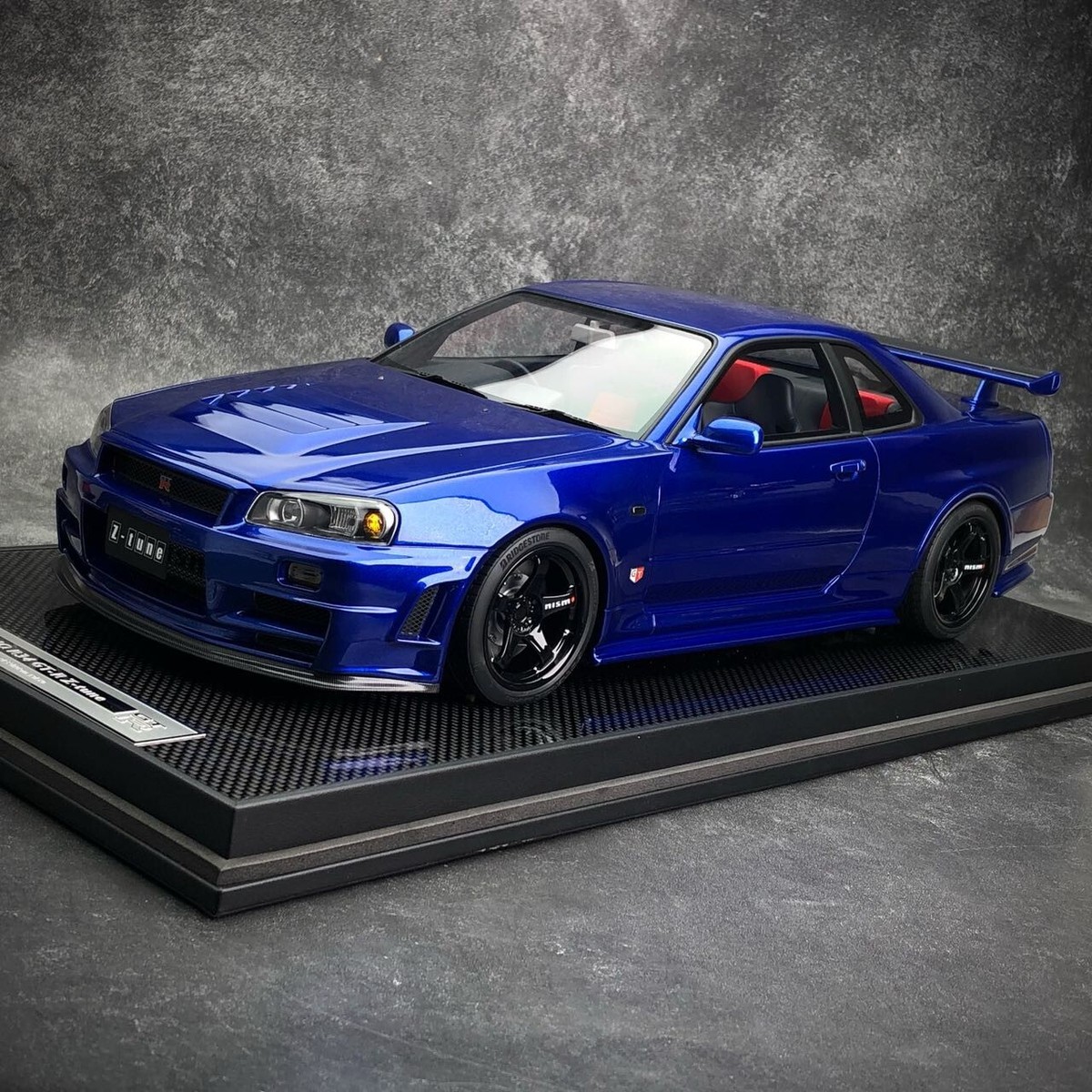 JDM Motorhelix 1/12 Nissan Skyline GTR R34 Nismo Z-Tune