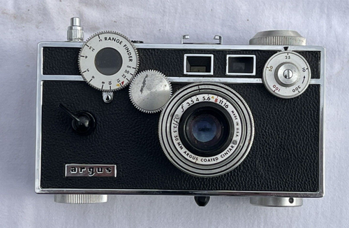 Vintage Argus C3 The Brick 50mm f3.5 Camera with Leather Case - Picture 7 of 15