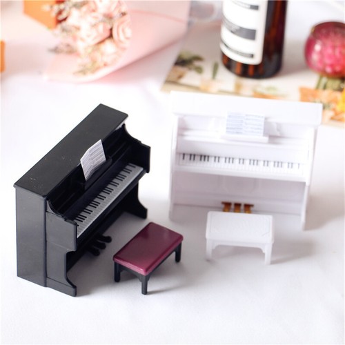 112 Haus Mini Accessoires Mini Holzdreieck Klavier mit Stuhlsimulation