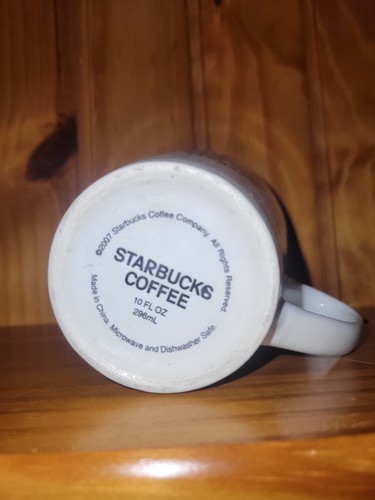 Starbucks 10 Oz White Ceramic Coffee Mug With Green Sirens Logo 2007 - Picture 6 of 6