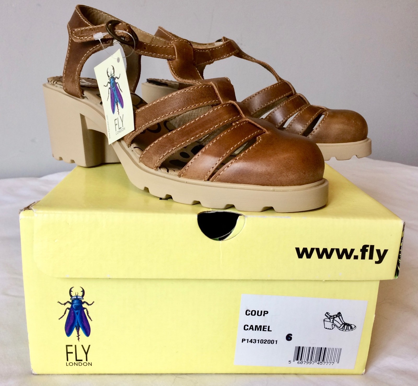 vol londres « coup chameau "sandales taille / bnwt | Prix Très Raisonnable
vol londres « coup chameau