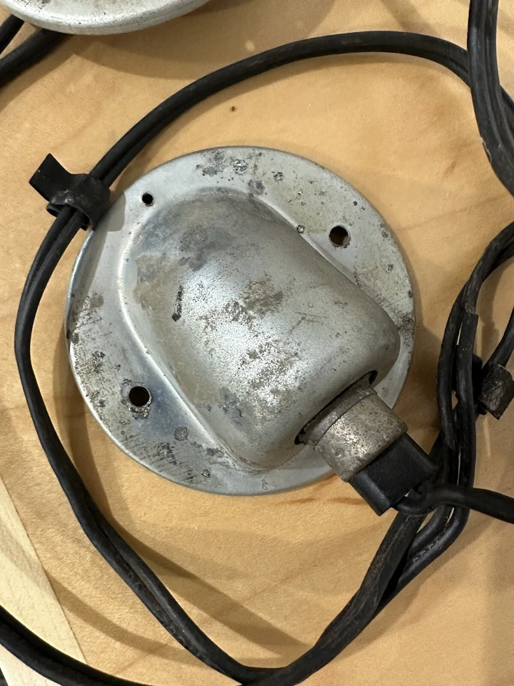 Enchufes de lámpara de luz domo Plymouth Barracuda 1966 1965 1964 MoPar 64 65 66 Cuda Foto 4 de 4