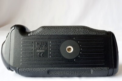 Nikon Mb-15 High Speed Battery Grip for F100 Film SLR Camera