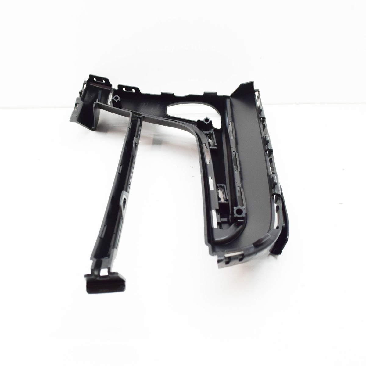PORSCHE MACAN 95B.2 Front Bumper Left Lower Molding 95B807819FOK1  