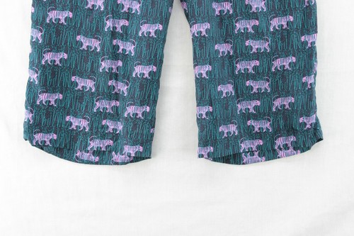 J. Crew Silk Wide Leg Pant in Jungle Print Size 8 Tiger Navy Pink Pants Preppy - Picture 3 of 9