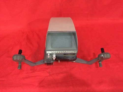 VINTAGE SUPER 8 MM PORTABLE PROJECTOR SCREEN SUP 8MM ELECTRICAL WORKING CONDIT. - Picture 10 of 10