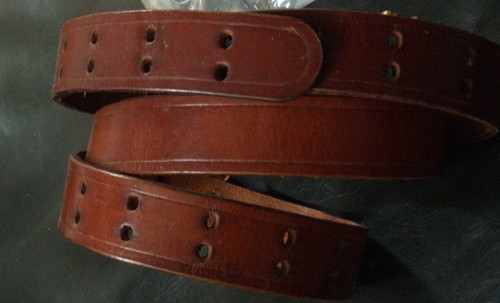 WWI 1917 or 1918 date brass-fitted leather M1907 sling, choose date, mfg. mark - Picture 16 of 24
