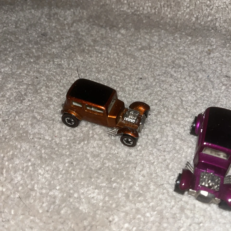 Ford Vicky 1968 Redline 32 metálico rojo naranja púrpura Hot Wheels Foto 2 de 4