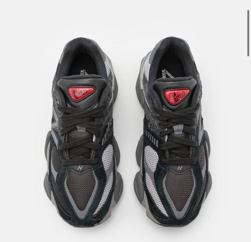 New balance 9060 black Uomo taglia 42 - Foto 3 di 3