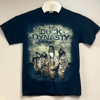 Duck Dynasty A&E Graphic T-Shirt Mens Medium Black Robertson Family Camo NWT - Image 1 of 4