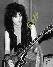 * VICKI PETERSON * signed 8x10 photo * THE BANGLES * COA *