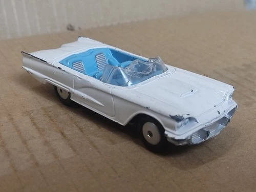 Car CORGI TOYS 1959 FORD  THUNDERBIRD 1/43 England Diecast Vintage Retro Car