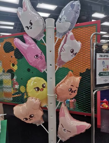 STRAY KIDS SKZOO Globo POP-UP STORE LA VICTORIA en Seúl OFICIAL - Imagen 12 de 12