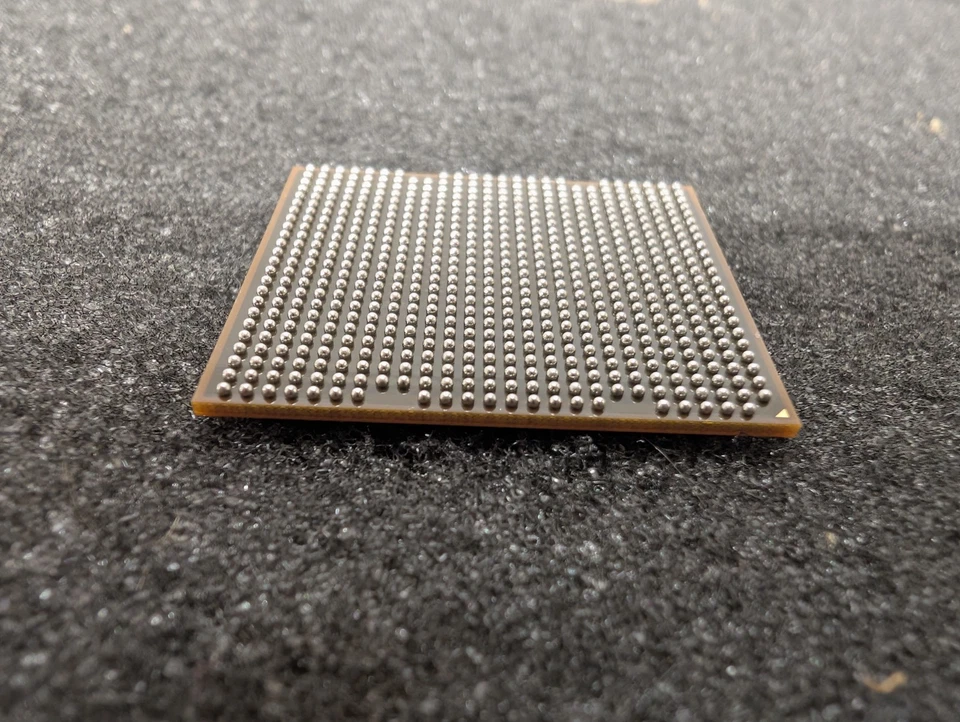 New, Intel, KC80524KX333256, IC MPU MOBL PENT 32-BIT 333MHZ PBGA615 (SL32S) - Image 3 of 3