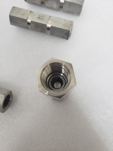 Swagelok SS-8CP4-1 Stainless Steel 1-piece Poppet Check Valve ½" Inch Female NPT - Picture 6 of 6