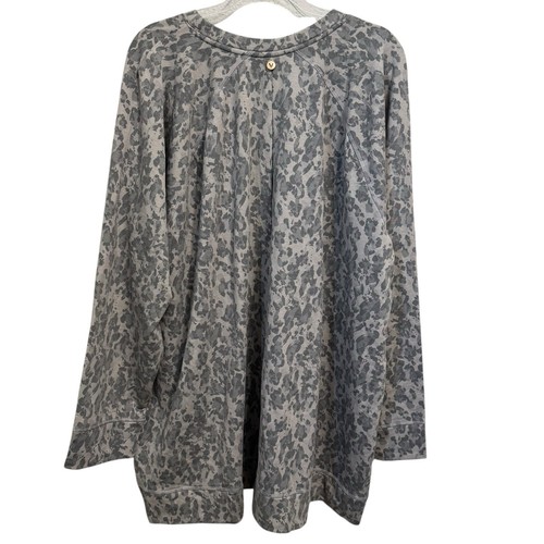 LIVI ACTIVE Size 30/32 Gray Animal Print Sweatshirt Lounge Comfort NWT - Picture 2 of 6