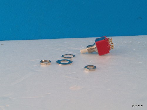 1PCS 8221SHZGE SWITCH PUSHBUTTON DPDT 1A 120V S&K COMPONENTS USA NOS GOLD - Picture 4 of 9