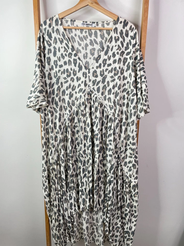 Vine Apparel Maxi Dress Womens Small/Medium Grey Leopard Print Short Sleeve