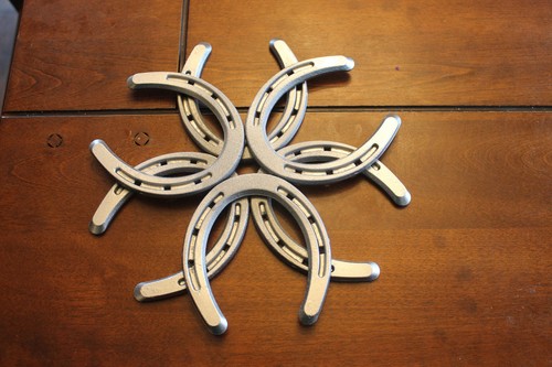 Horseshoe snowflake  - Picture 2 of 3