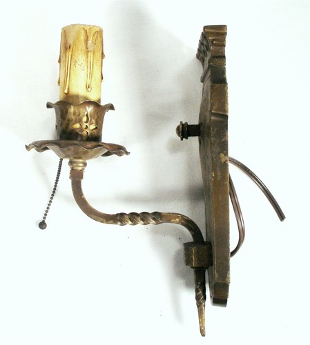 ANTIQUE WALL SCONCE ART CASTLE BRASS GOTHIC CANDLESTICKS CANDLE STICKS ELECTRIC - Picture 3 of 8