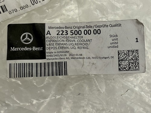 Genuine Mercedes-Benz Expansion Resvr Coolant 223-500-00-00 - Picture 11 of 12