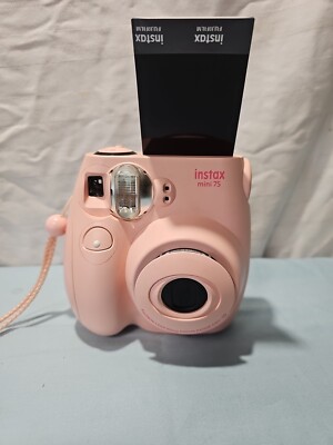 Fujifilm Instax Mini 7S Instant Camera W/flash And Handle String.  Lilac Purple.