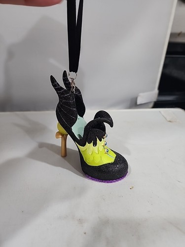 Disney Runway Collection Maleficent Dornröschen High Heel Ornament Schuh LESEN