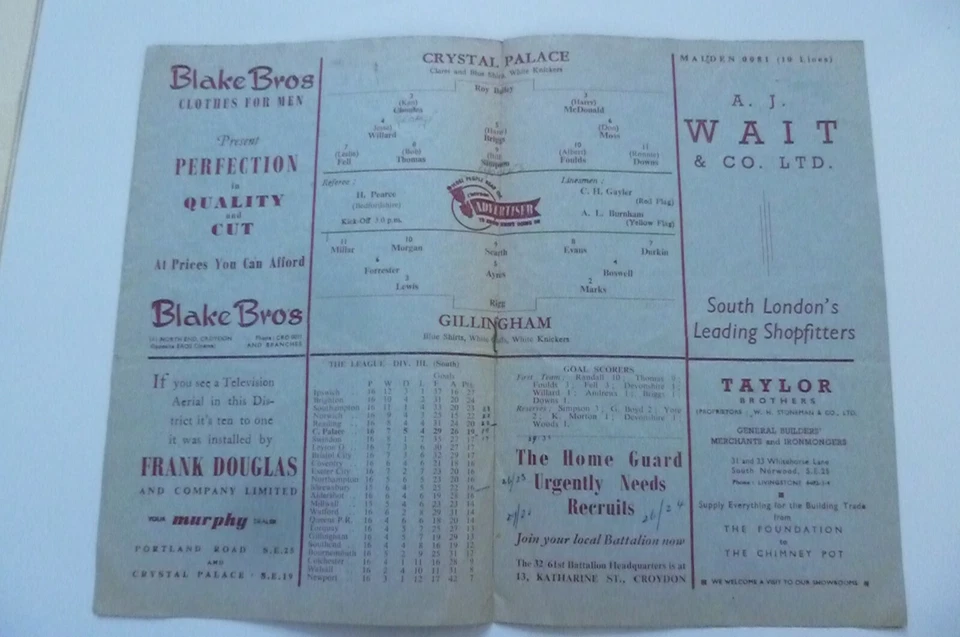 1953 Crystal Palace v Gillingham 24th October, No 13 - Image 3 of 4