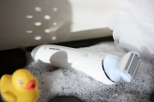 Philips PH-BRL130/00 Advanced Rechargeable Single Flex Foil Satin Shaver - White - Picture 11 of 11
