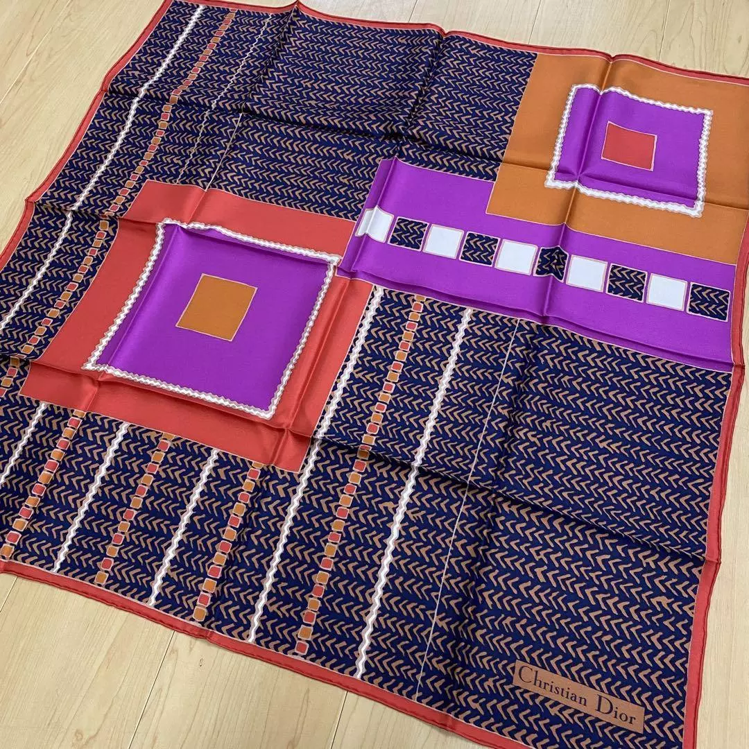 Foulard Christian Dior orange marine fabriqué en France vêtements femme accessoires