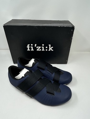 Fizik Tempo Powerstrap R5 Cycling Shoes - Navy Black - EUR 44/US 10 3/4 - Picture 4 of 10