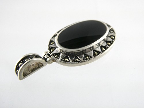 Sterling Silver Black Onyx and Marcasite Studded Oval Sun Motif Pendant 925 6.3g - Picture 5 of 14