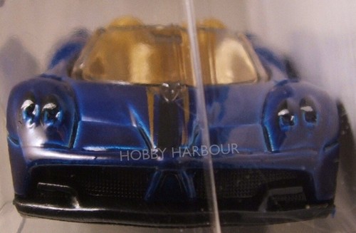 HOT WHEELS #2023-013 '17 Pagani Huayra Roadster - BLUE, on US long card (NEW) - Picture 2 of 3