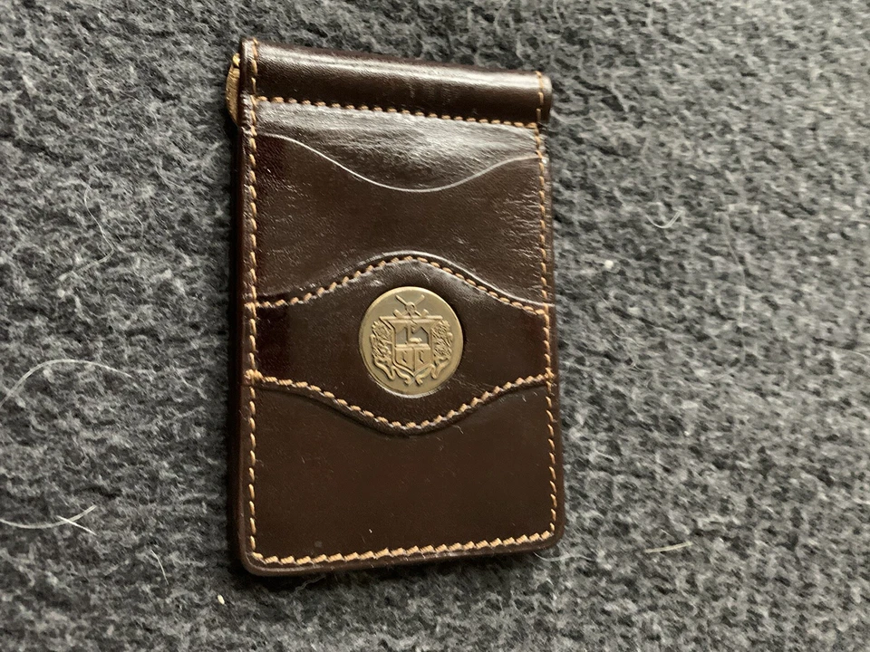 Carteira bifold masculina de couro marrom - Imagem 2 de 4